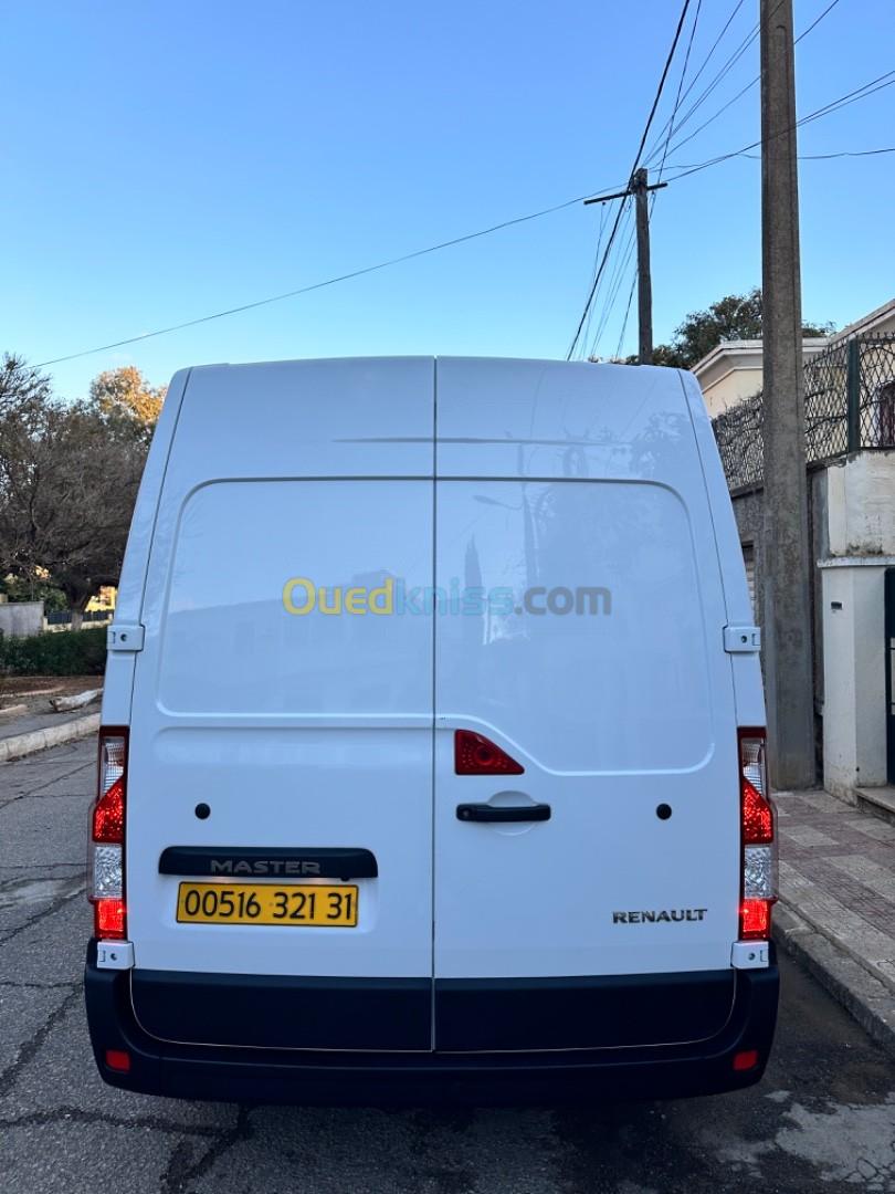 Renault Master 2021