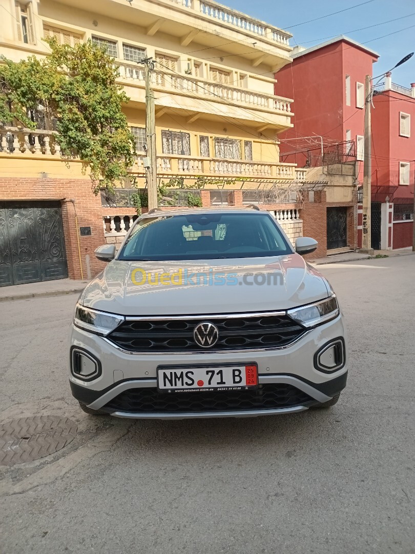 Volkswagen T-Roc 2023 Life