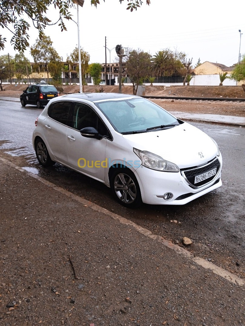 Peugeot 208 2013 Allure