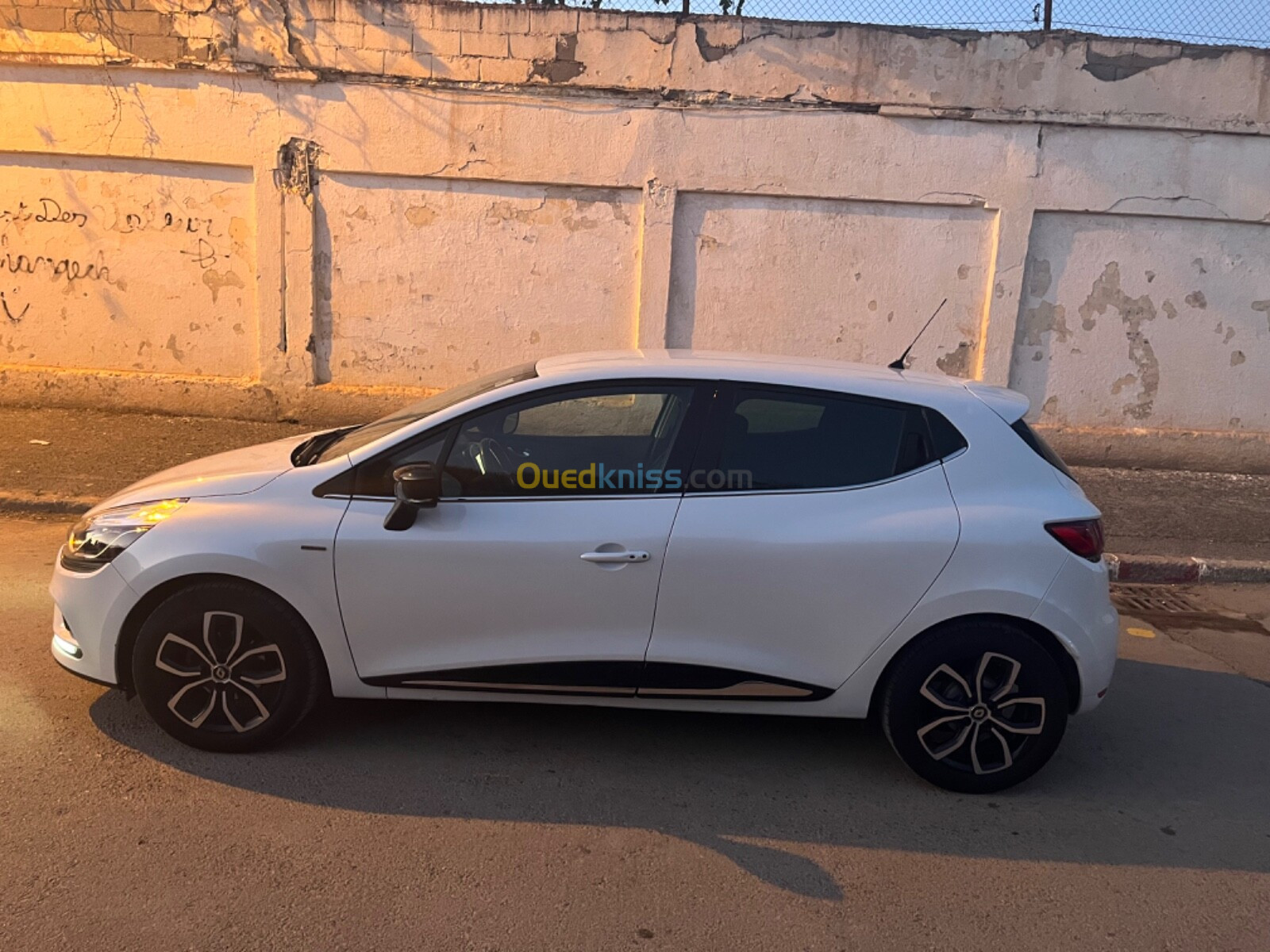 Renault Clio 4 2019 Limited 2