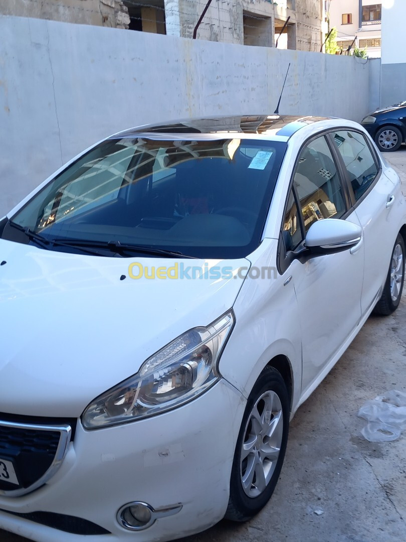 Peugeot 208 2013 Allure