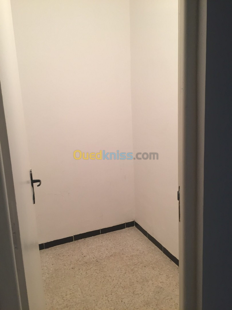 Location Appartement F3 Tizi ouzou Azazga