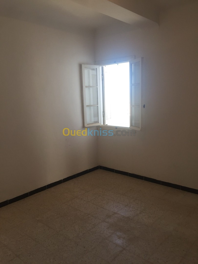 Location Appartement F3 Tizi ouzou Azazga