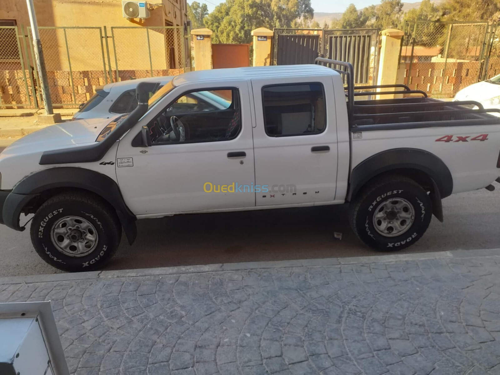 Nissan Pickup 2011 DC