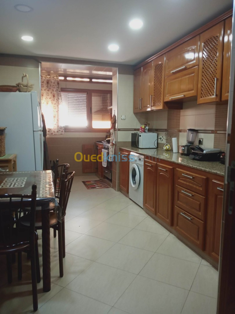 Vente Appartement F04 Annaba Annaba