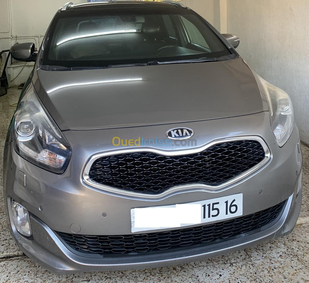 Kia carens 2015 CRDI