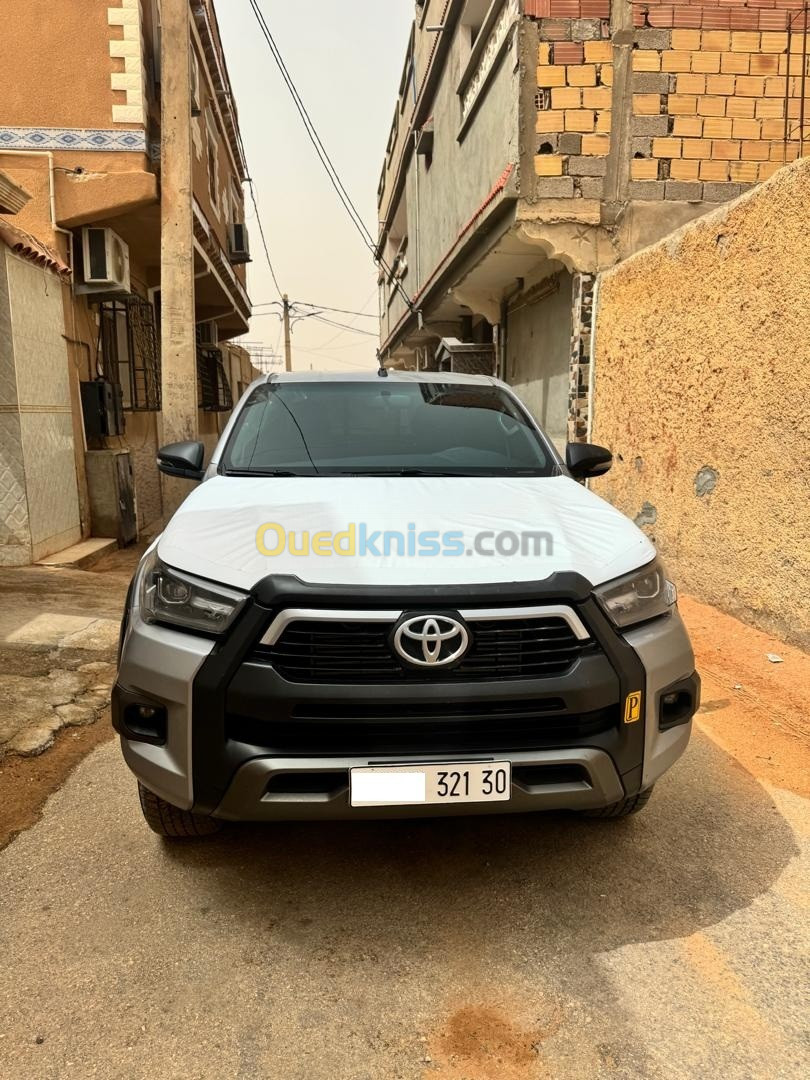 Toyota Hilux 2021 أدفنجر