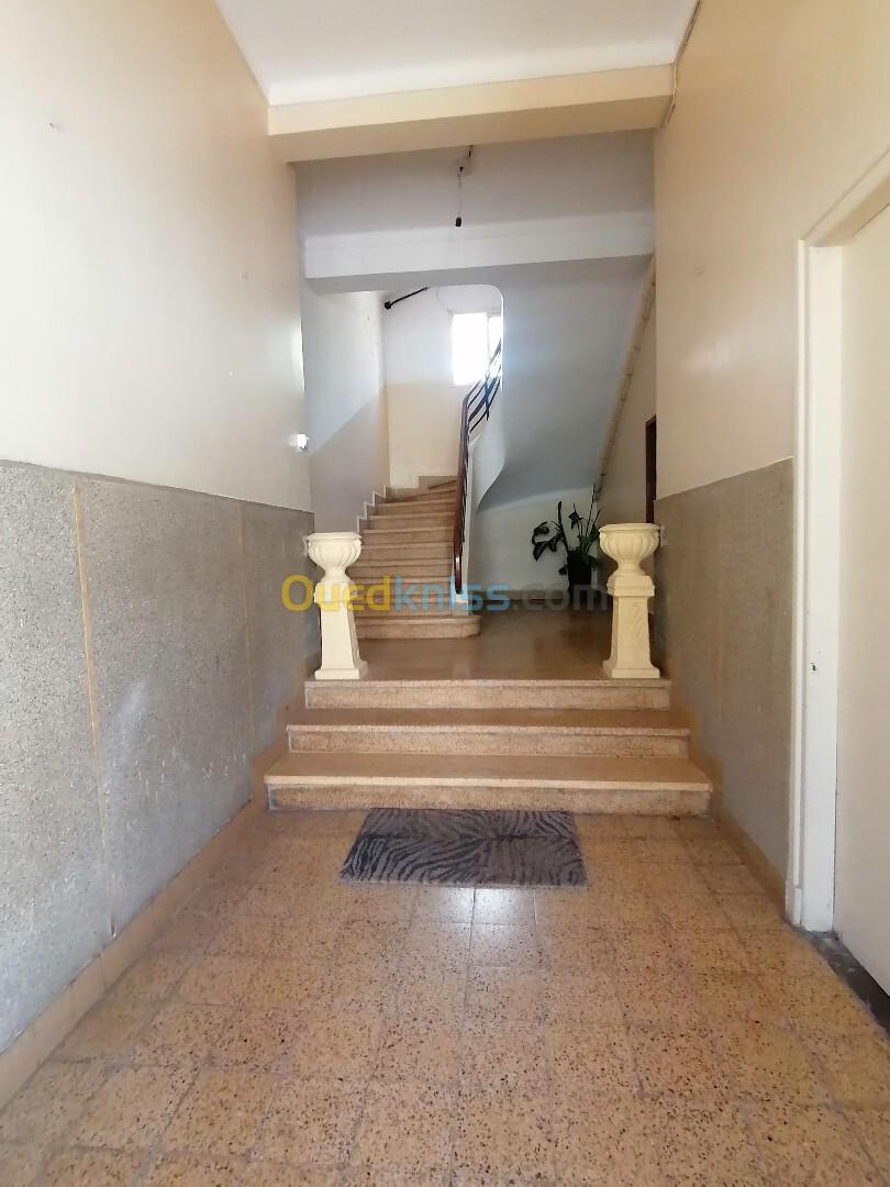 Location Appartement F5 Alger Hydra