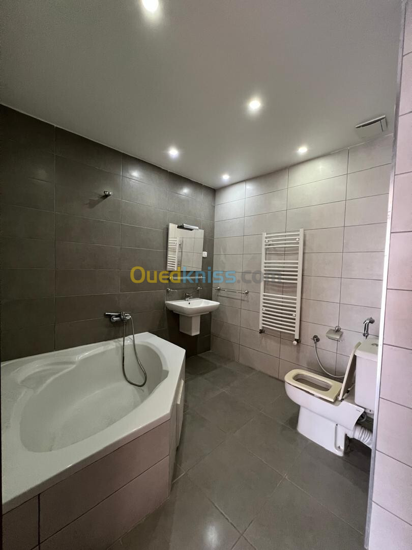 Vente Appartement F3 Alger Cheraga