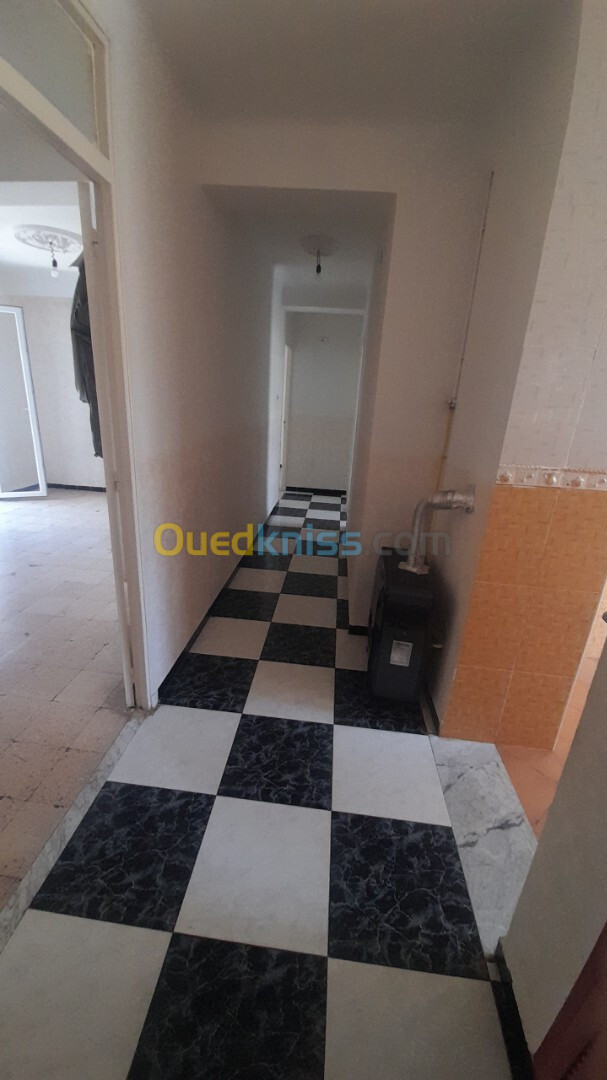 Location Appartement F3 Alger Bouzareah