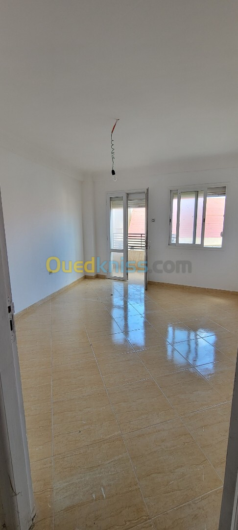 Vente Appartement F3 Tizi Ouzou Azeffoun