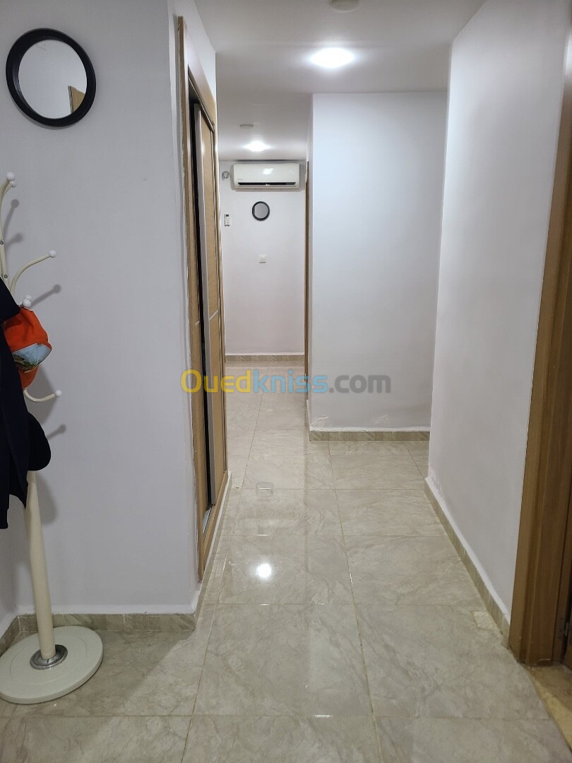 Location Appartement F4 Alger Bordj el bahri