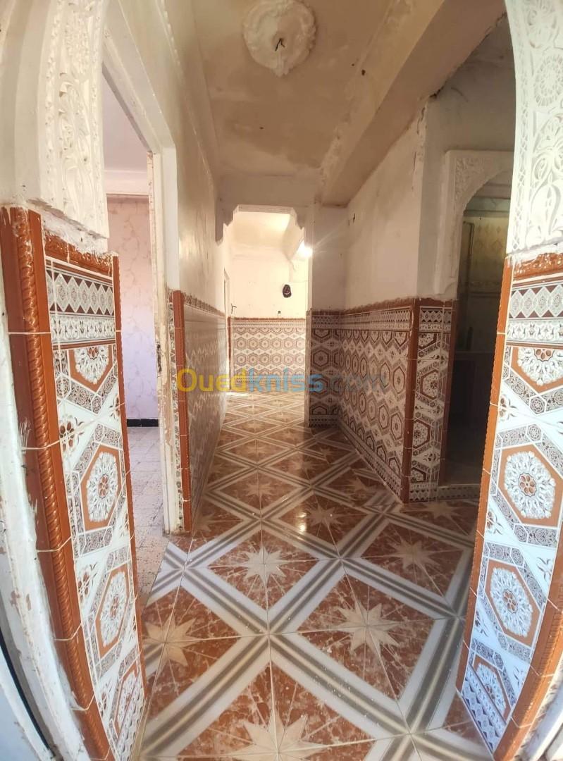 Vente Appartement F4 Mostaganem Khadra