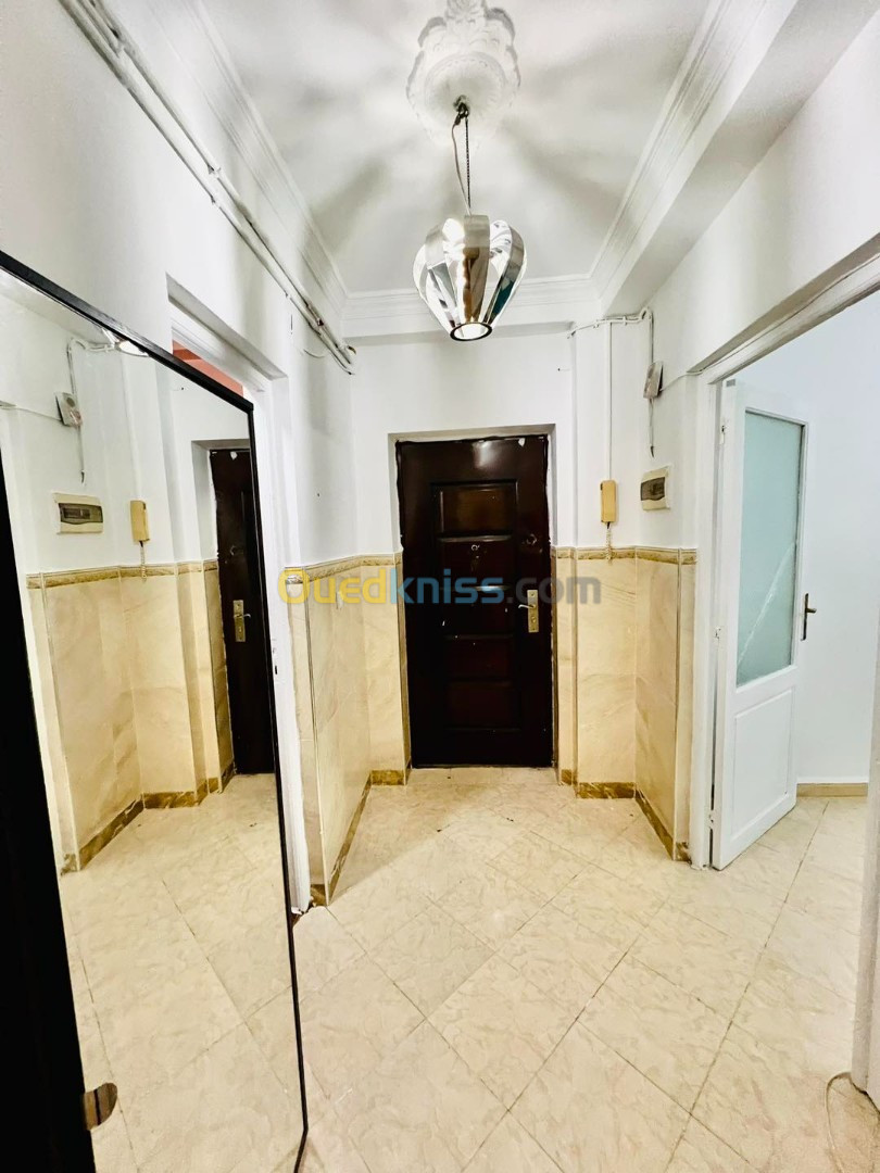 Location Appartement F5 Oran Bir el djir