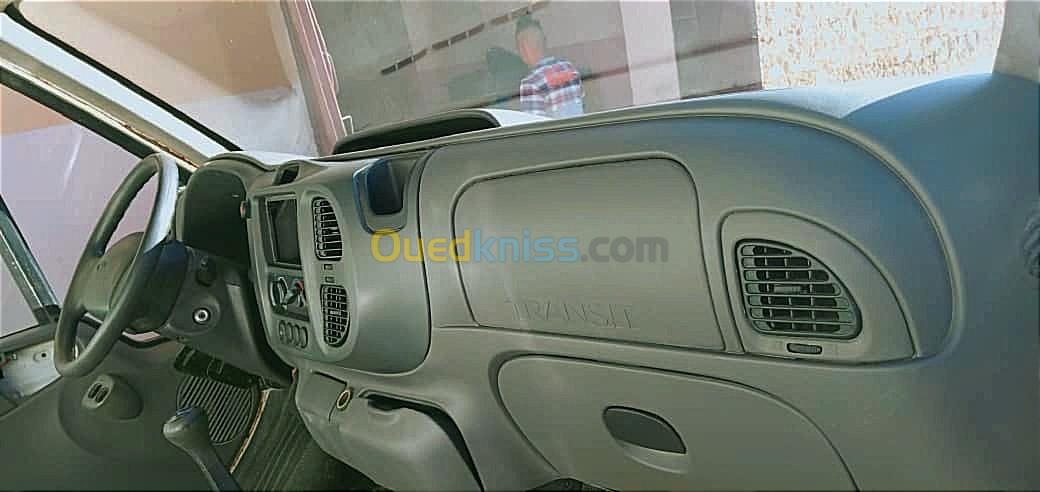 Ford Transit 2004