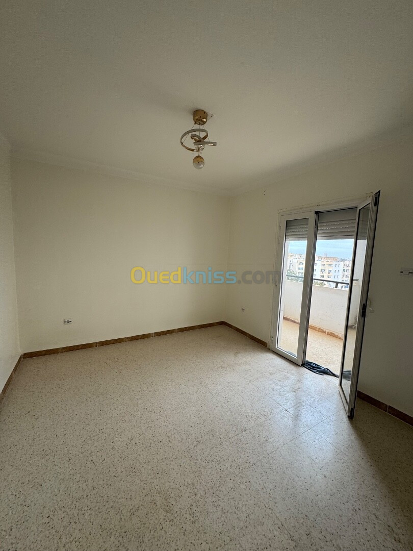 Location Appartement F3 Alger Saoula