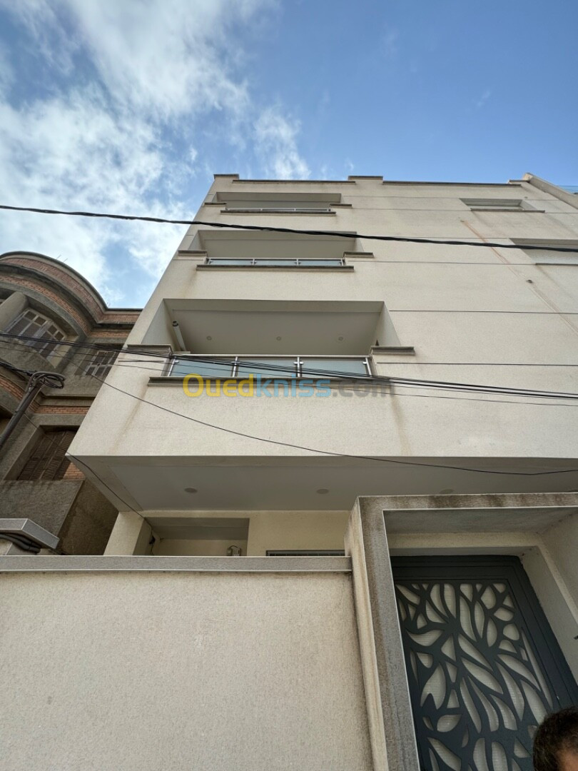 Location Appartement F3 Alger Hydra