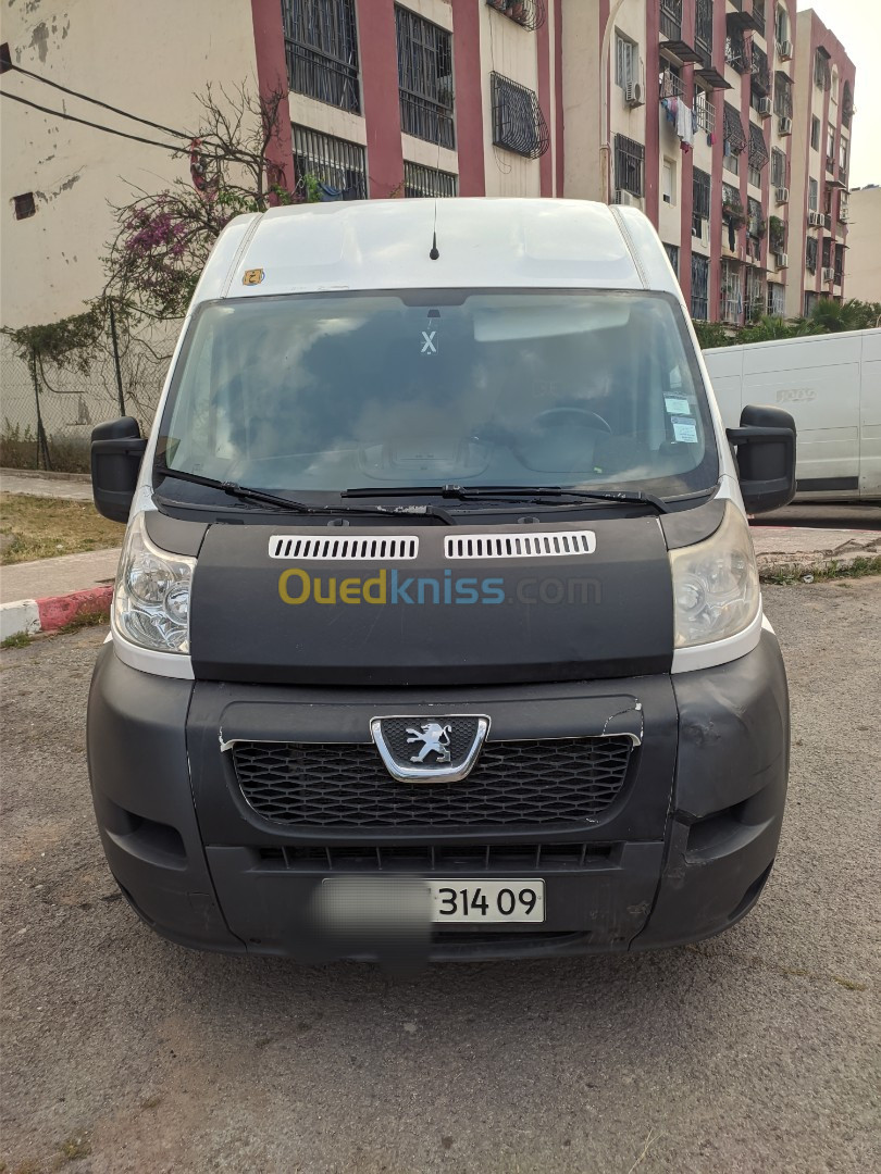 Peugeot Boxer 130 2.2 HDi 2014