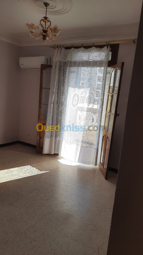 Location vacances Niveau De Villa F2 Jijel Sidi abdelaziz