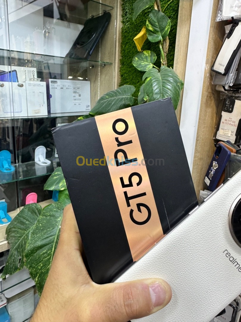 Realme GT 5 Pro 256Gb box neuf