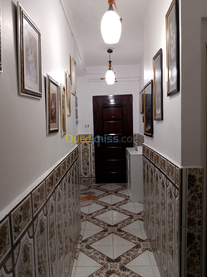 Cherche achat Appartement F3 Annaba El bouni