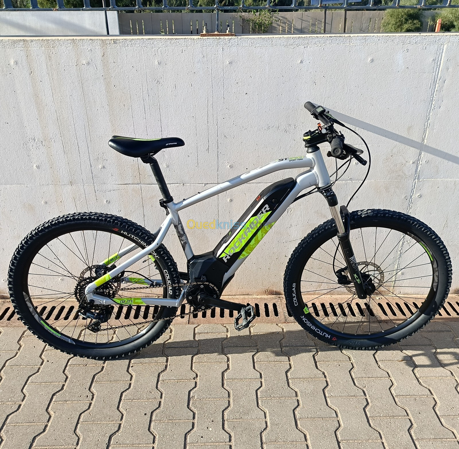 Vélo Électrique Rockrider E-ST520.