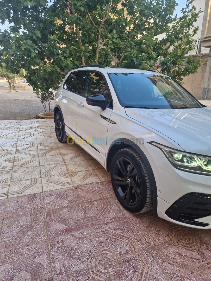 Volkswagen Tiguan 2022 R line cart gris safia 200CH