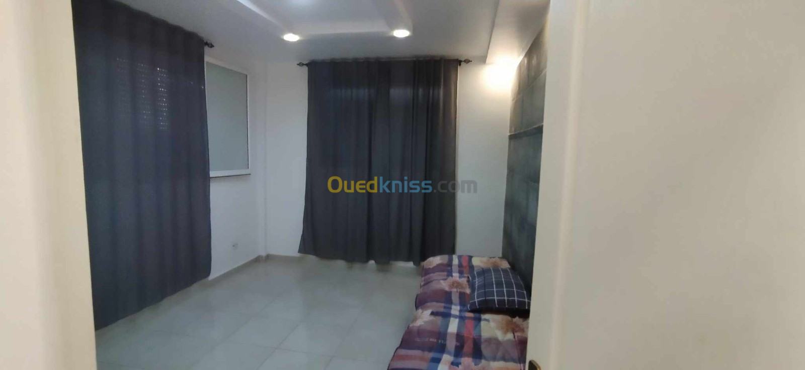 Location Appartement F3 Oran Marsat el hadjadj