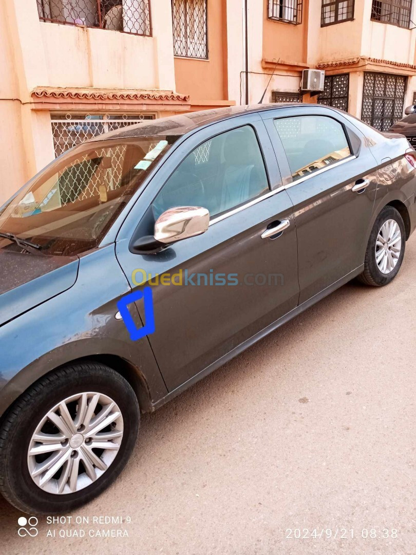 Peugeot 301 2015 Allure