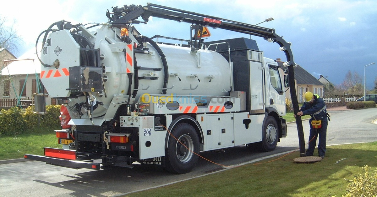 Camion Débouchage assainissement regards vidange curage