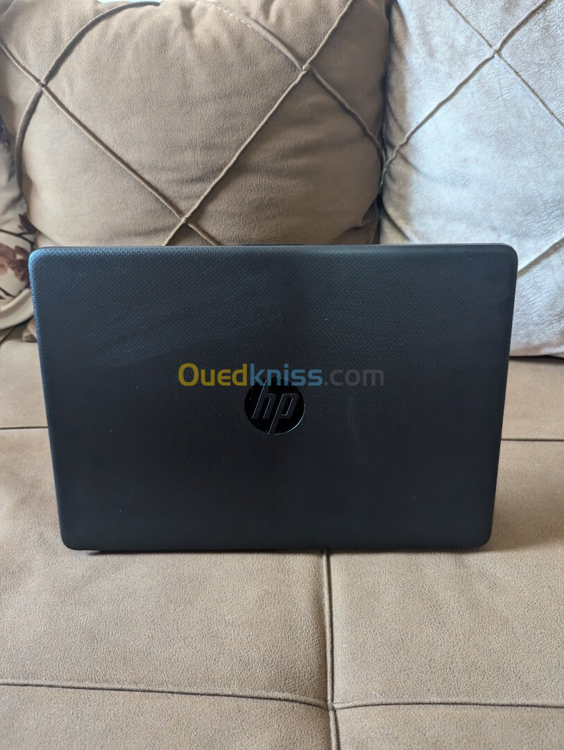 Laptop hp i3 10th gen 8GB RAM 256GB SSD 14"