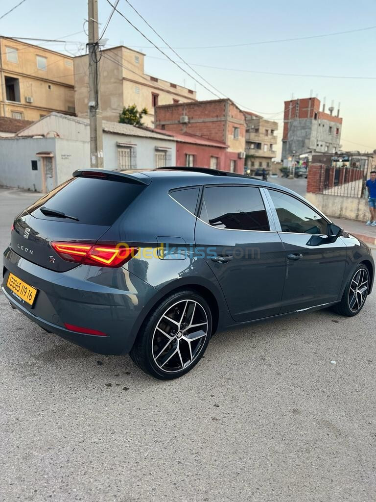 Seat Leon 2019 beats