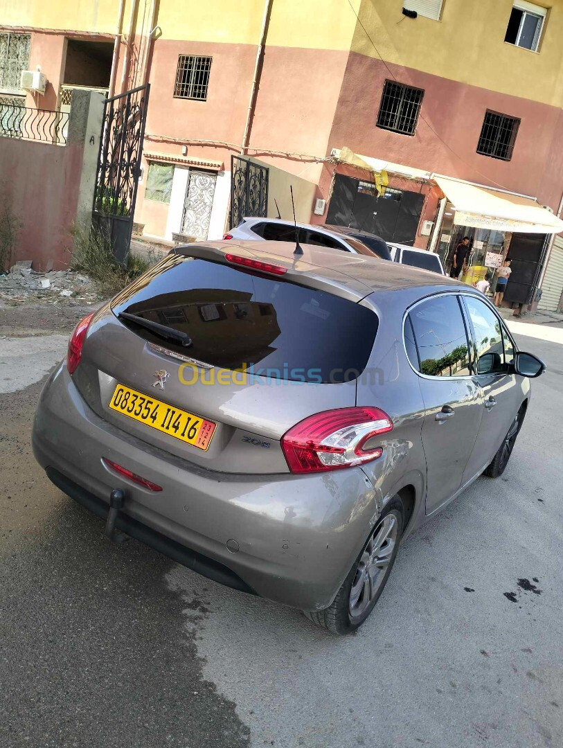 Peugeot 208 2014 208