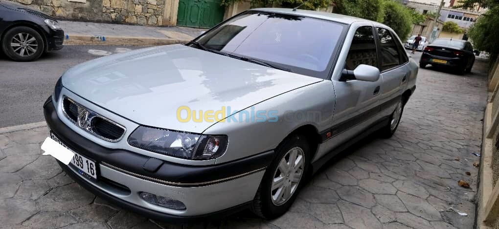 Renault Laguna 1 1999 Inisiale Paris