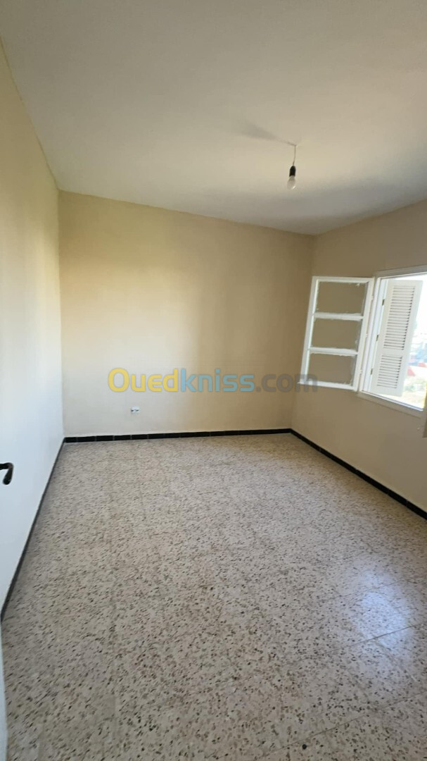 Location Appartement F3 Alger Draria