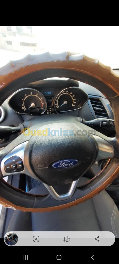 Ford Fiesta 2014 Trend Look