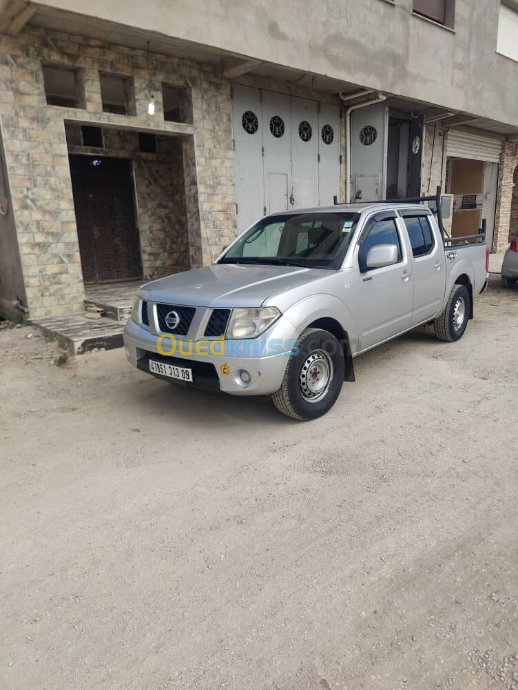 Nissan Navara 2013 Elegance 4x2