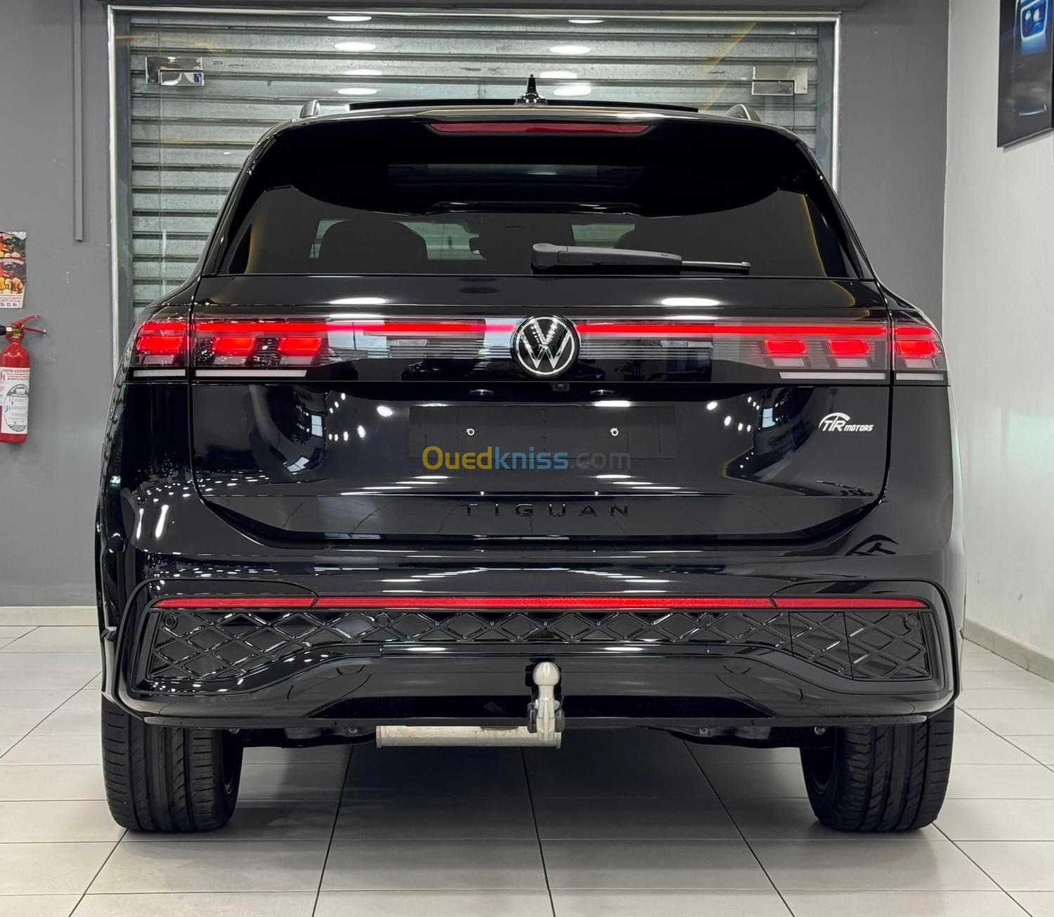 Volkswagen Tiguan 2024 R Line full options black black