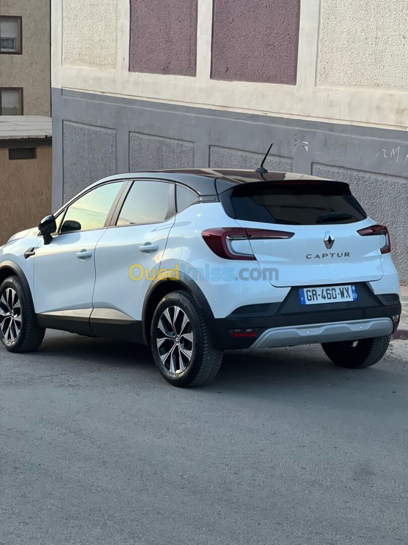 Renault Captur / Clio 5 gpl 2023 Full options