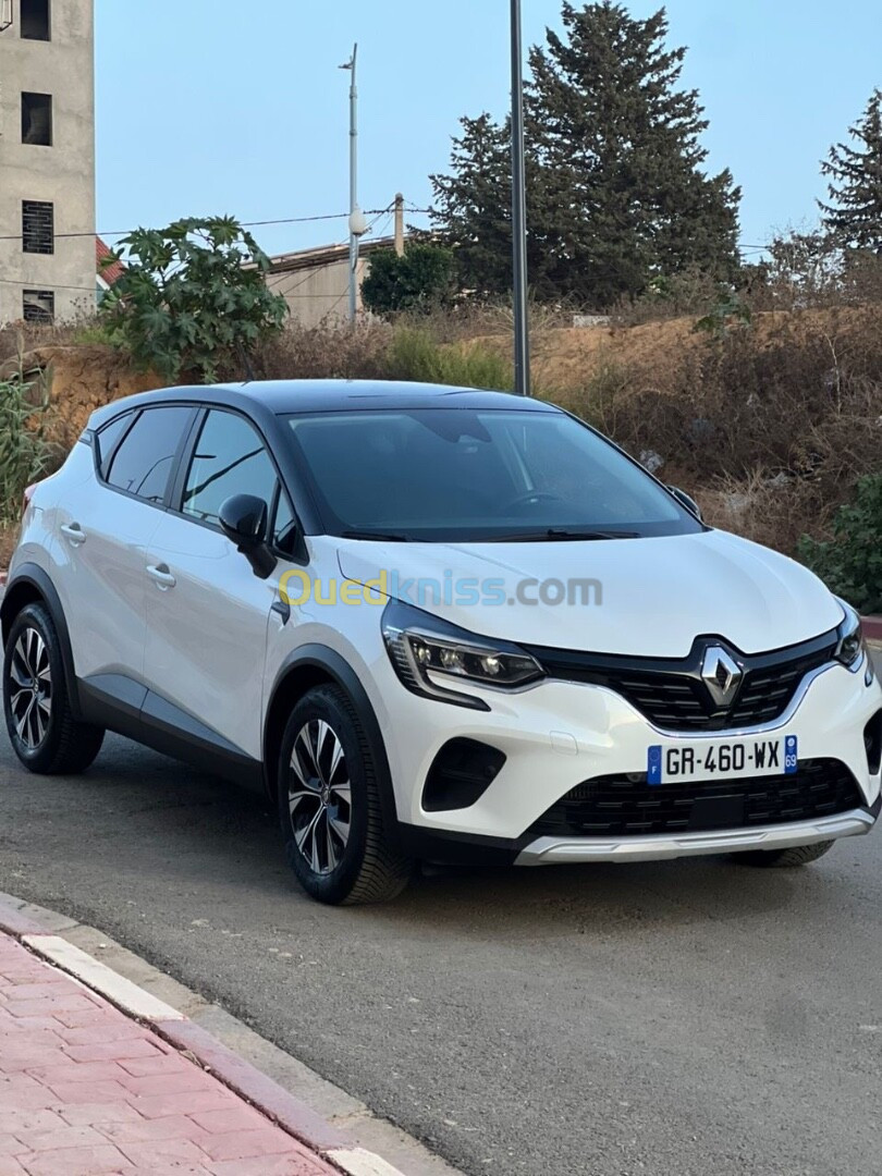 Renault Captur /clio 5 gpl d’origine 2023 Blanc nacré + toit noir brillant