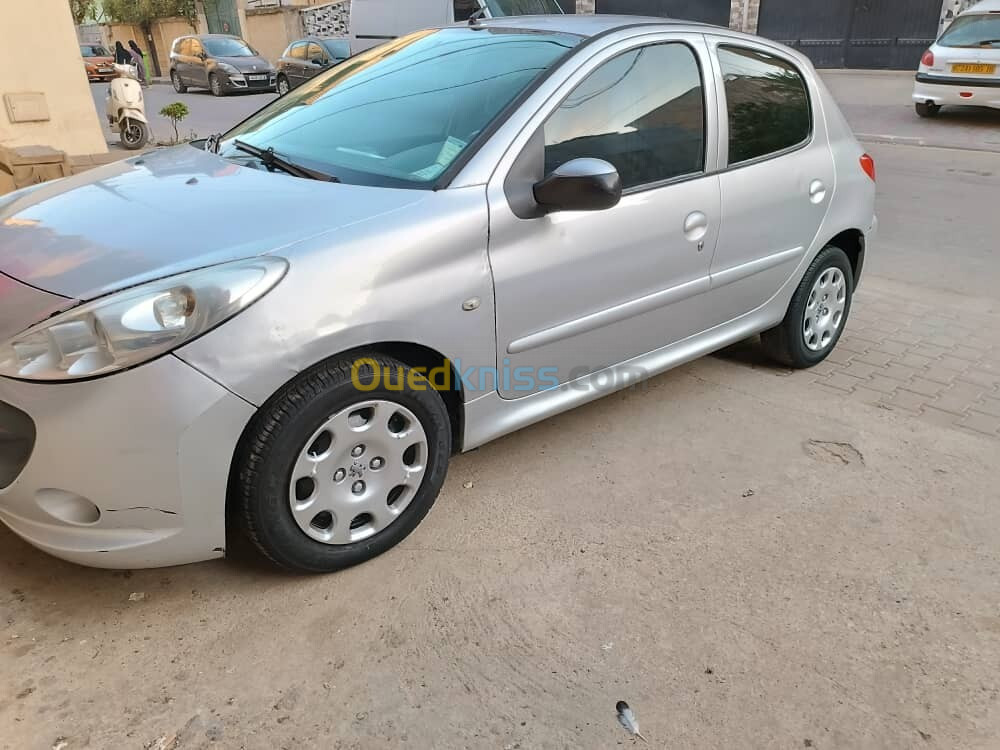 Peugeot 206 Plus 2012 206 Plus