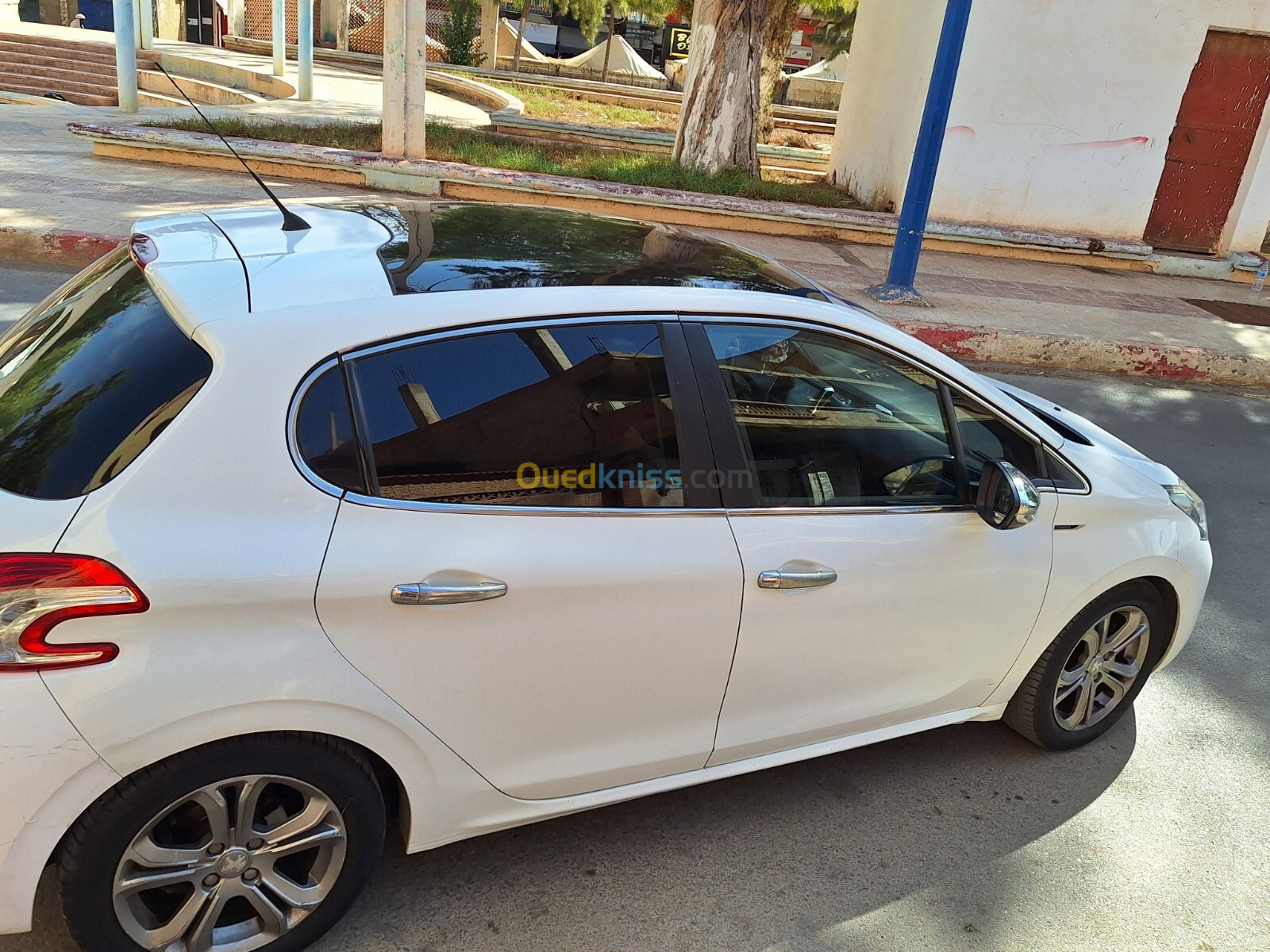 Peugeot 208 2014 Allure