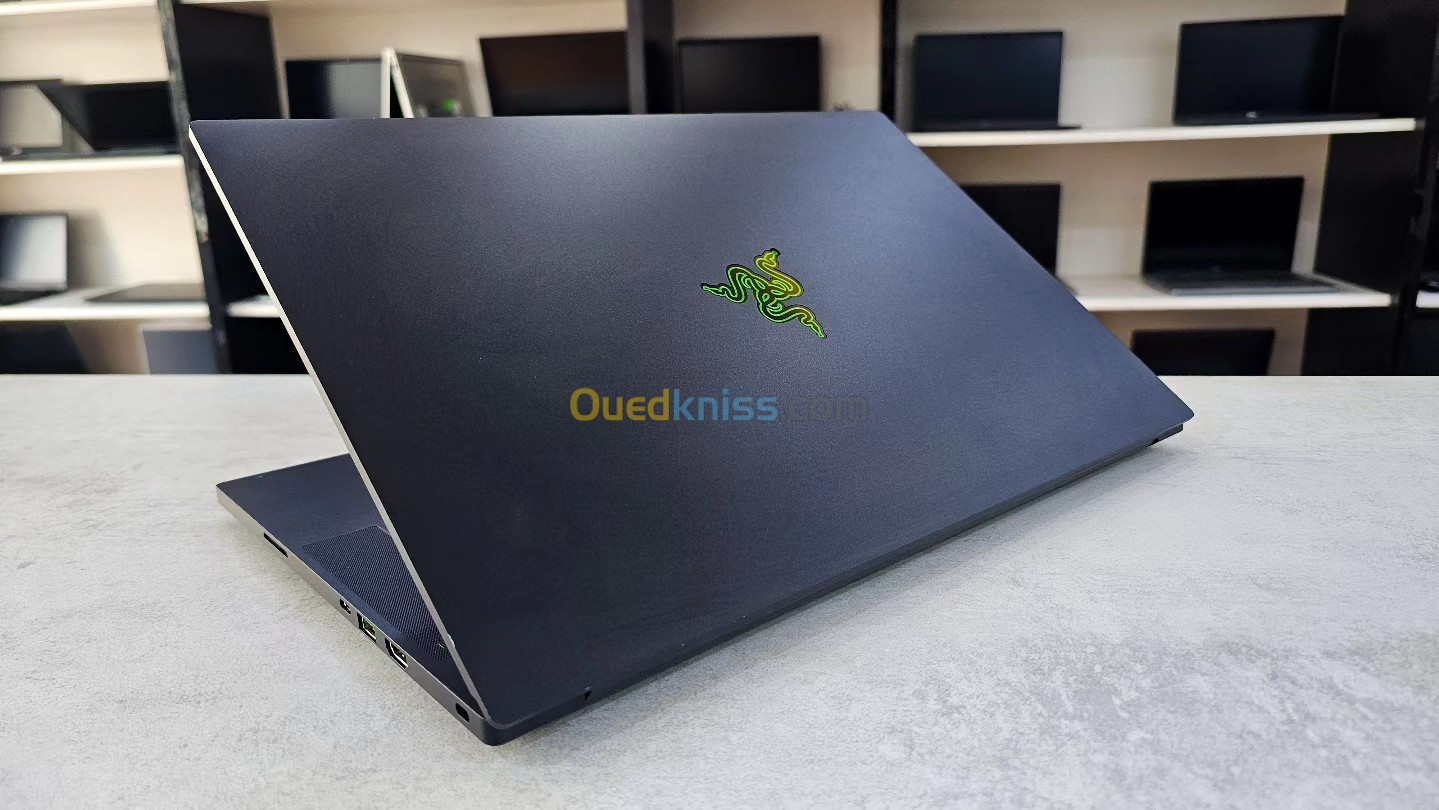 Razer blade 15' advanced i7-10875h 16go ram 512 go SSD rtx3070