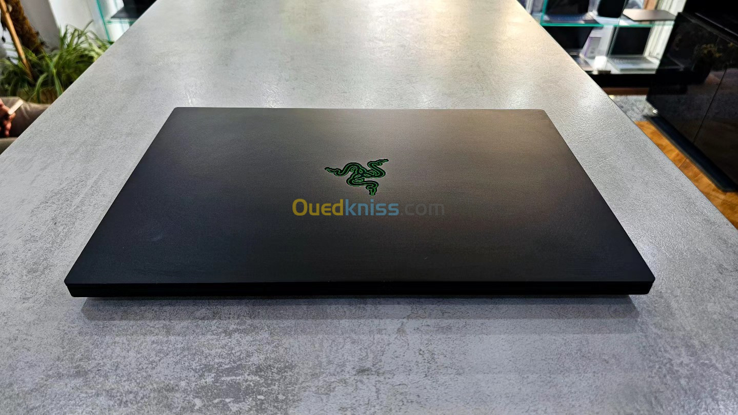 Razer blade 15' advanced i7-10875h 16go ram 512 go SSD rtx3070