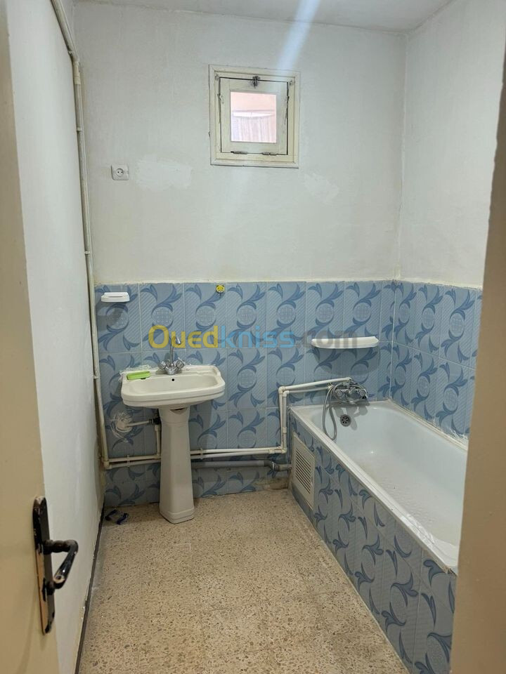 Location Appartement F4 Constantine El khroub