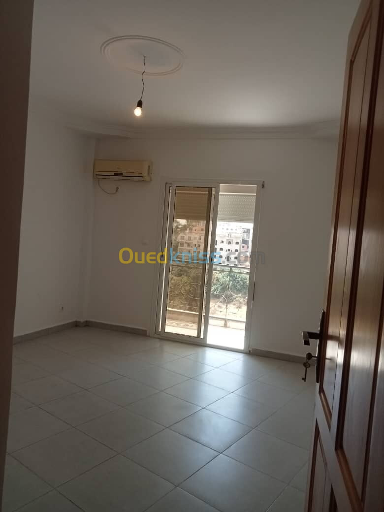 Location Appartement F4 Alger Birkhadem