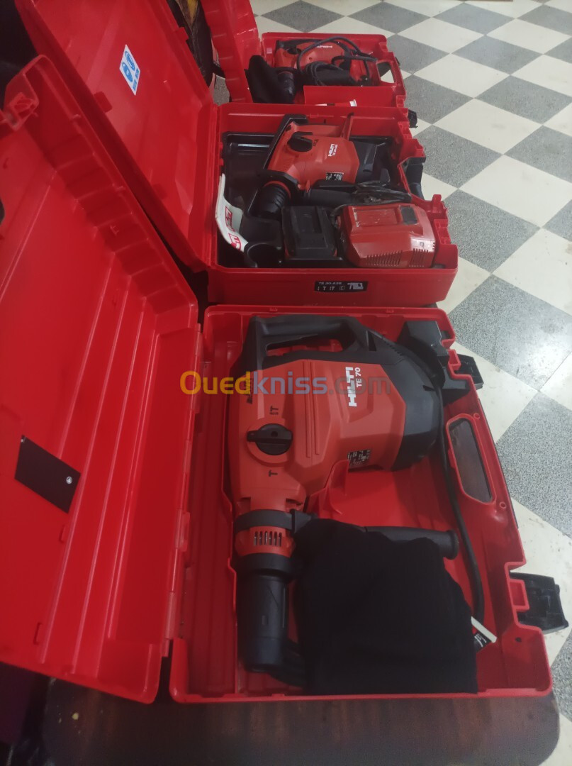 Lot  hilti neuf