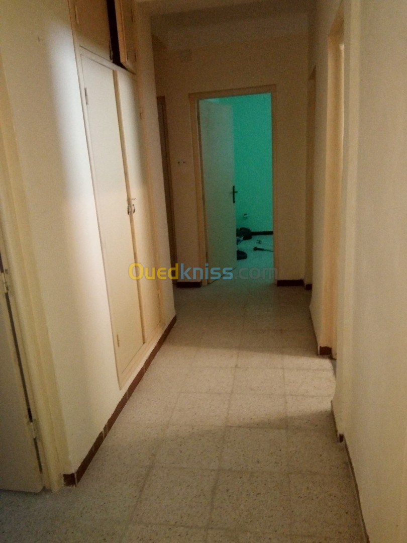 Location vacances Appartement F2 Jijel Sidi abdelaziz