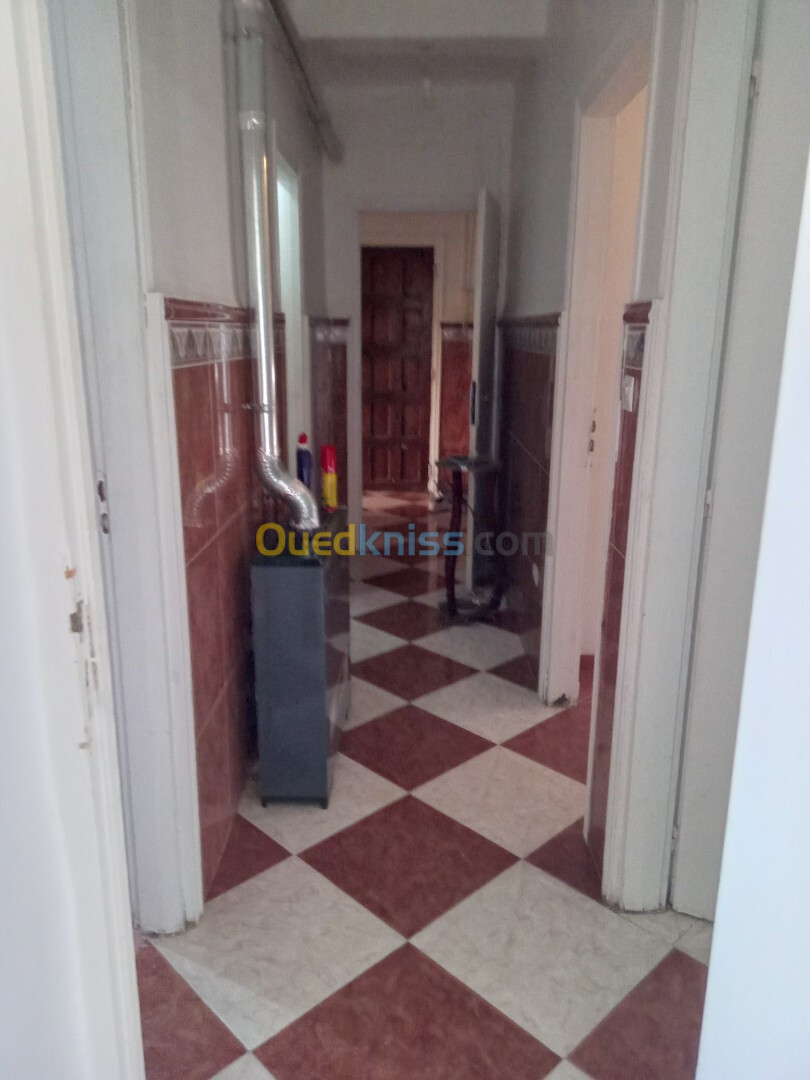 Location Appartement F03 Alger Said hamdine