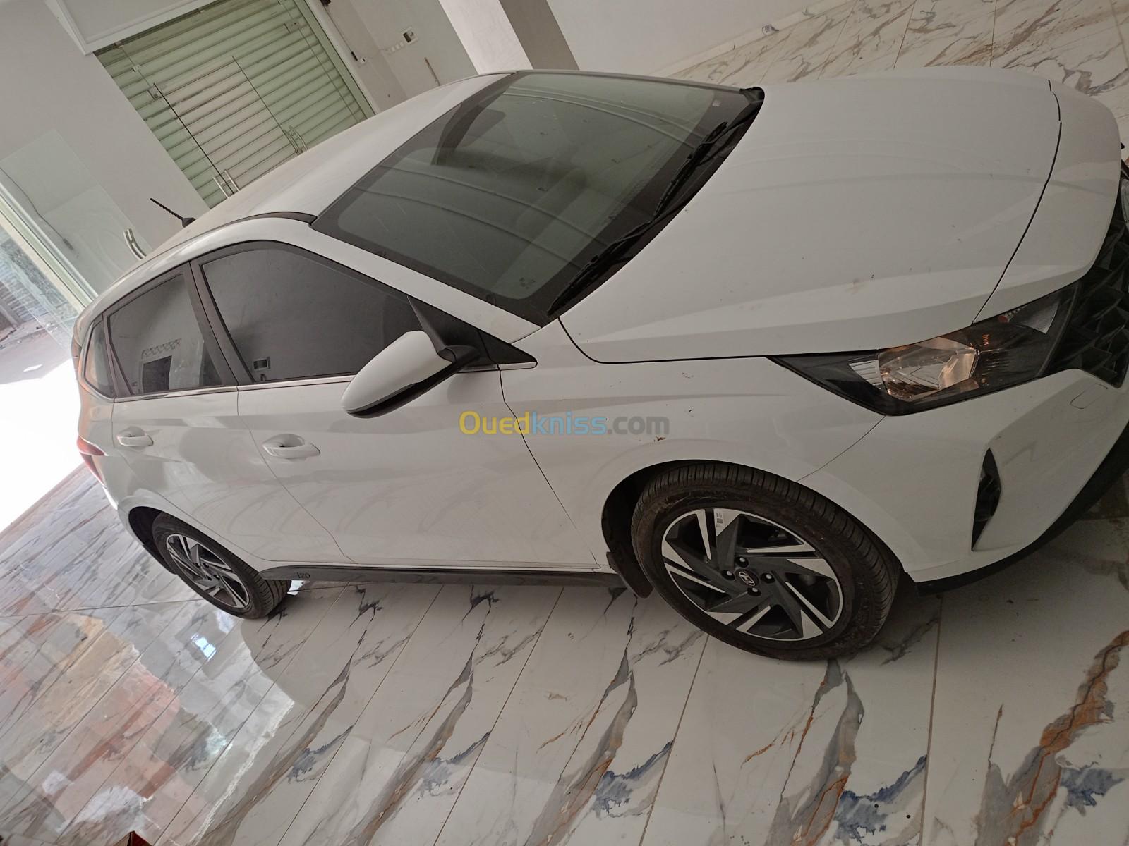 Hyundai i20 2023 Ess